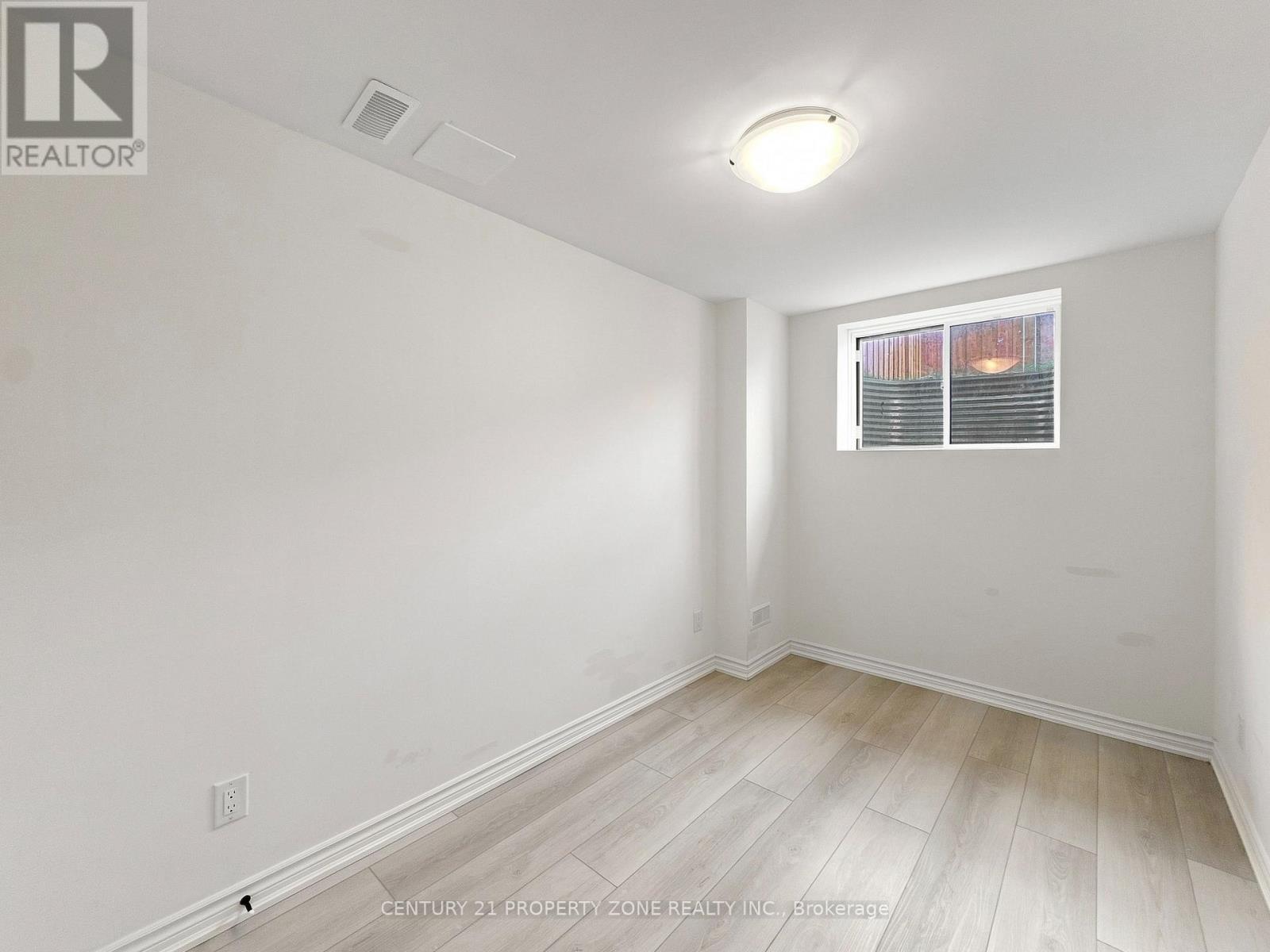 102 Cadillac Crescent Property Photo 22