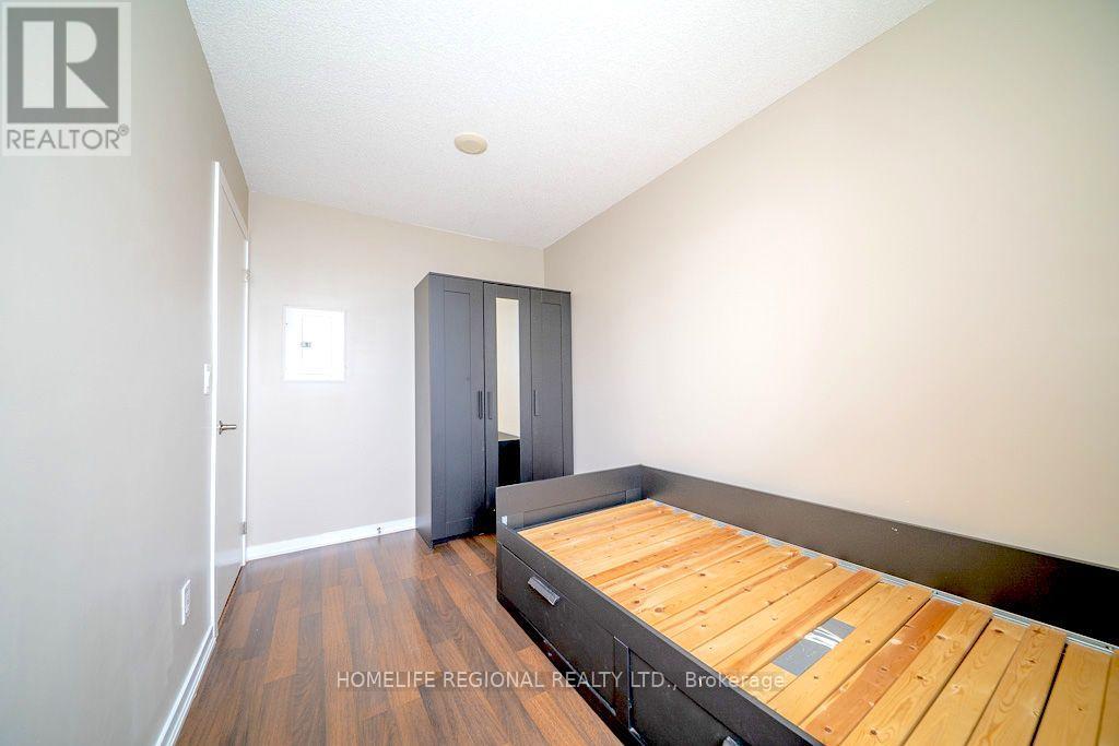 1520 - 38 Joe Shuster Way Property Photo 7