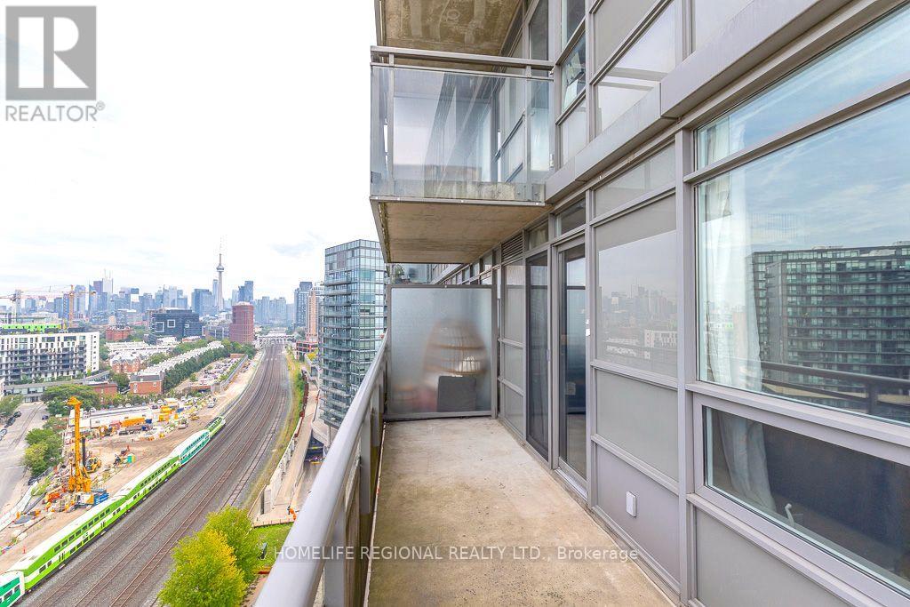 1520 - 38 Joe Shuster Way Property Photo 12