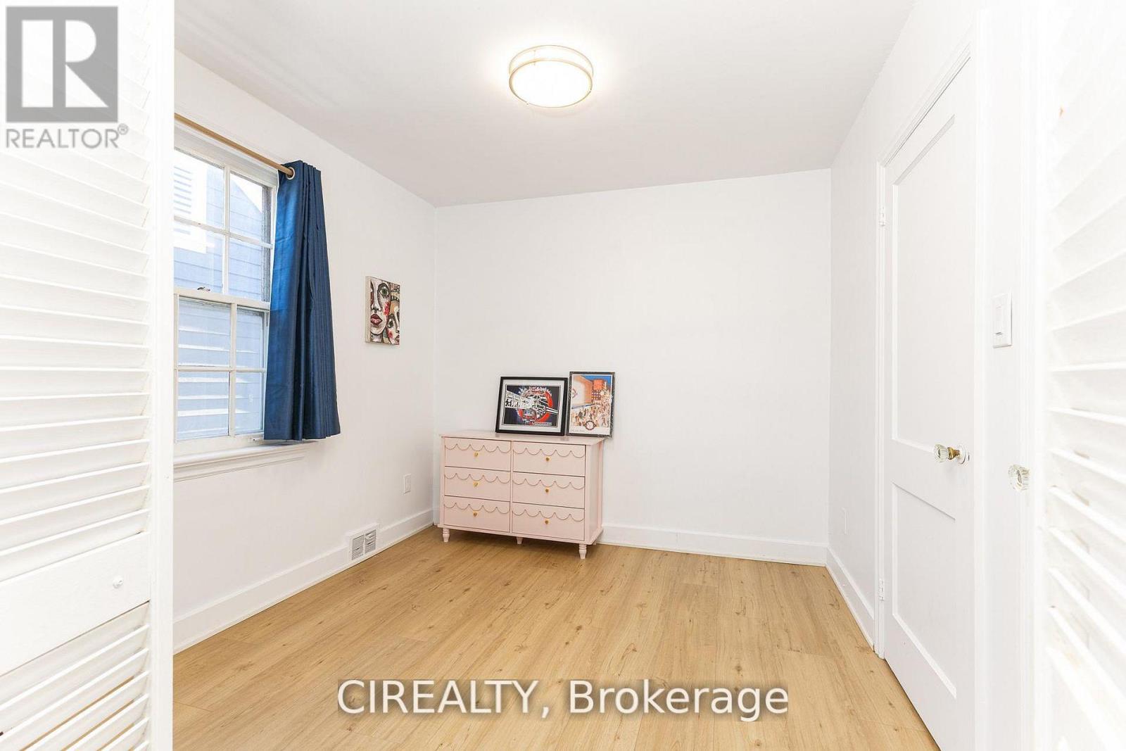 25 Howard Avenue Property Photo 24