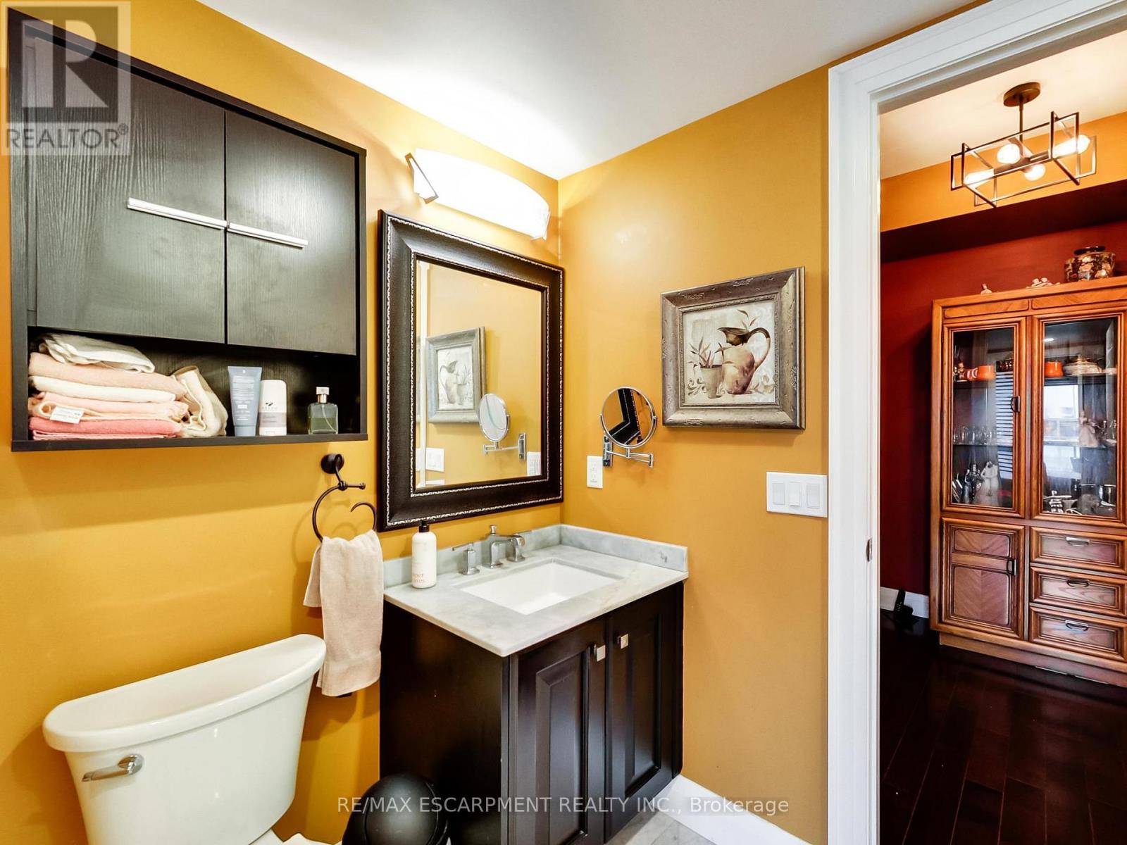 306 - 11 Bronte Road Property Photo 31