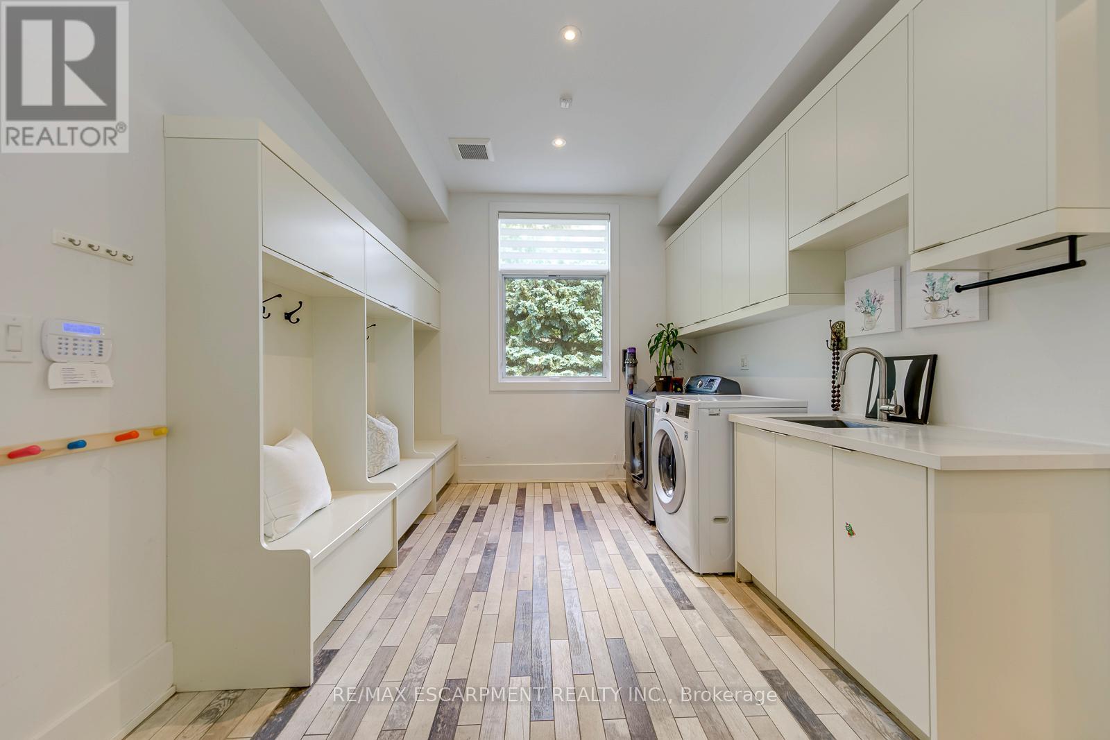 2104 Devon Road Property Photo 20
