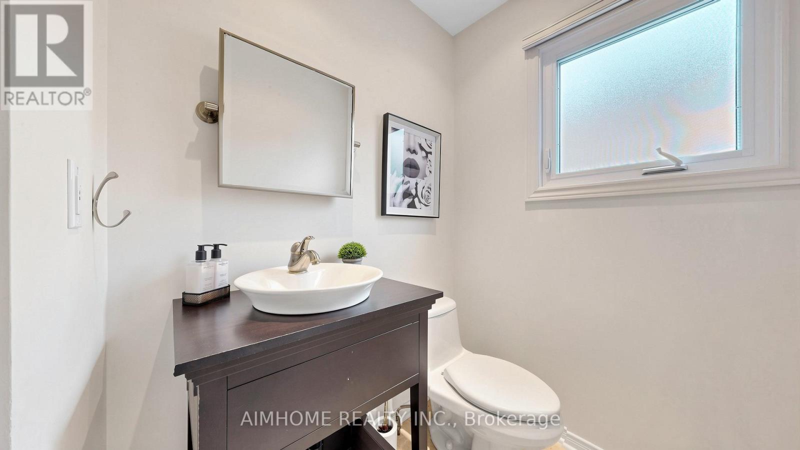 1580 Kettlebrook Lane Property Photo 20