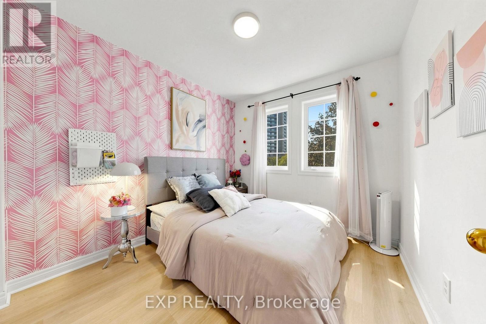 4882 Vienna Court Property Photo 18