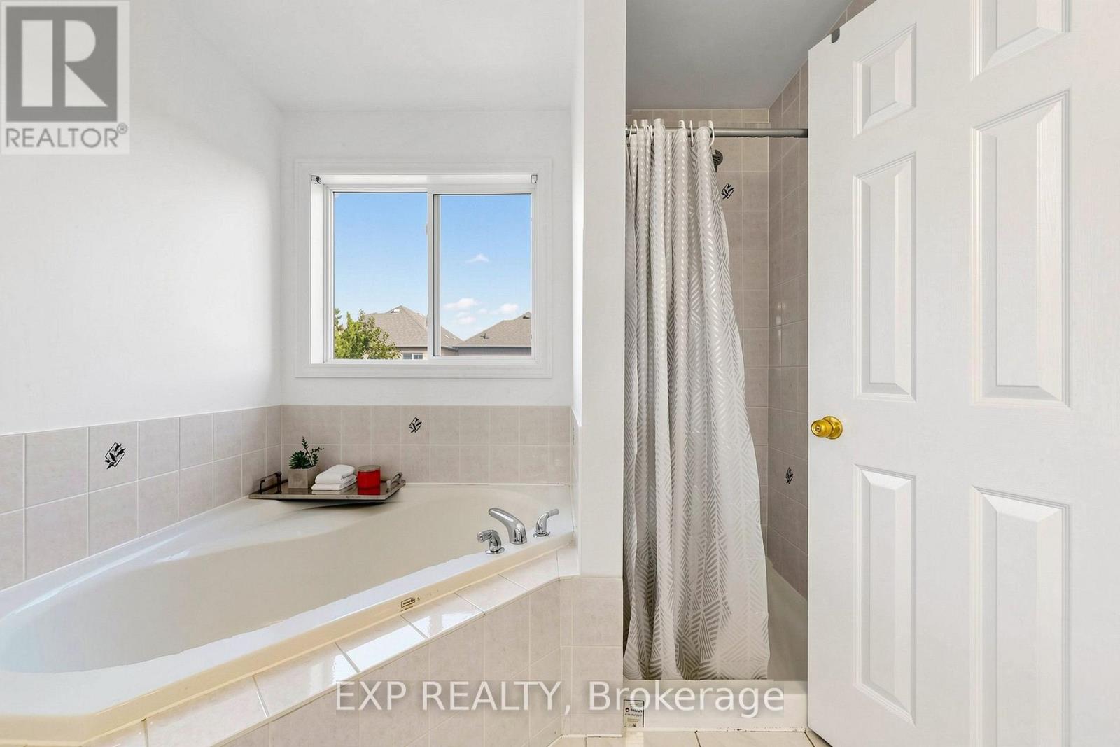 4882 Vienna Court Property Photo 40