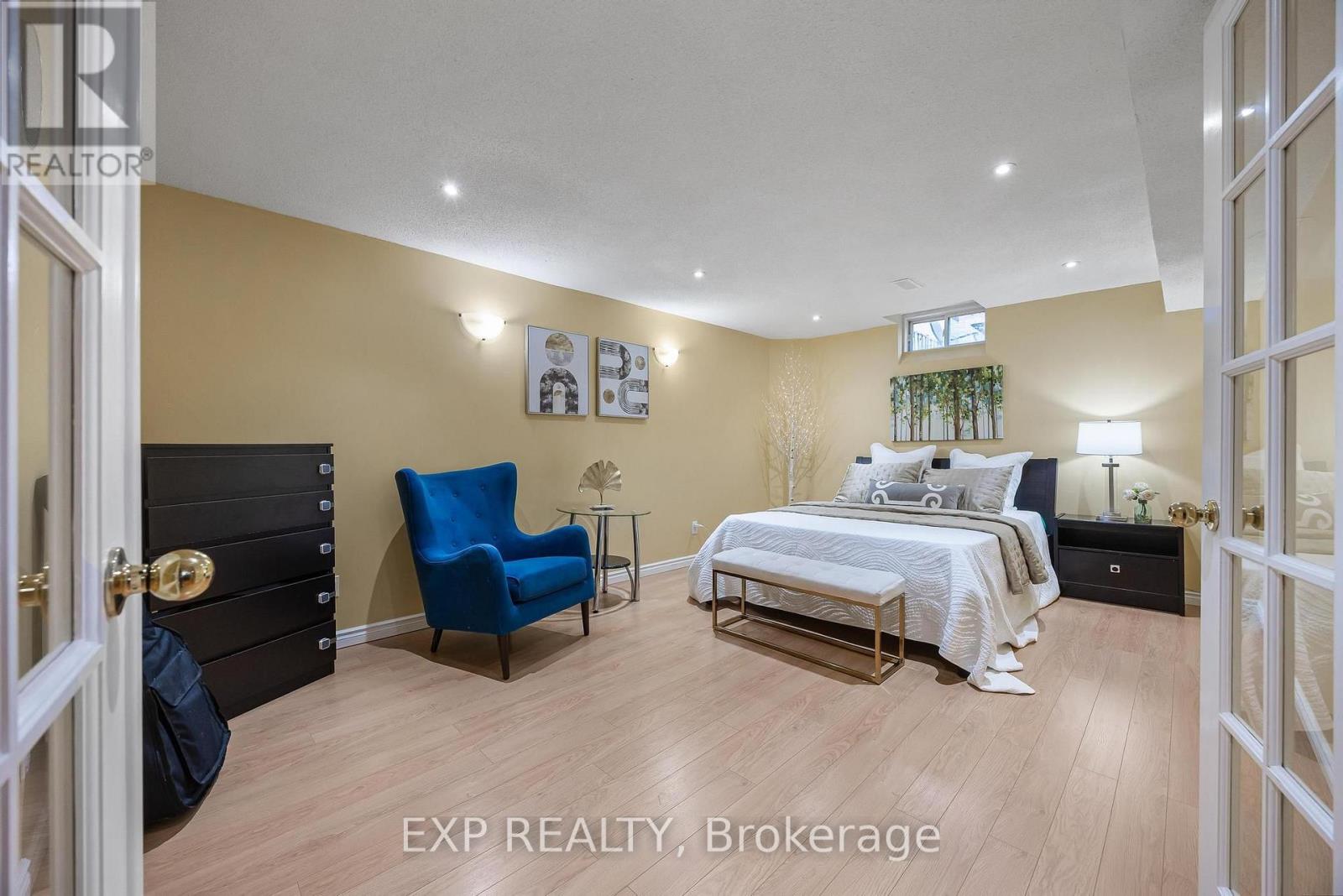 4882 Vienna Court Property Photo 43