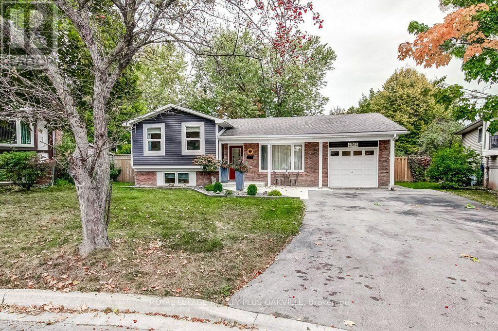 4364 Ayr Place Property Photo 2