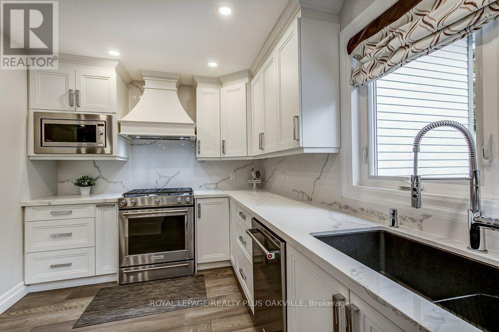4364 Ayr Place Property Photo 14