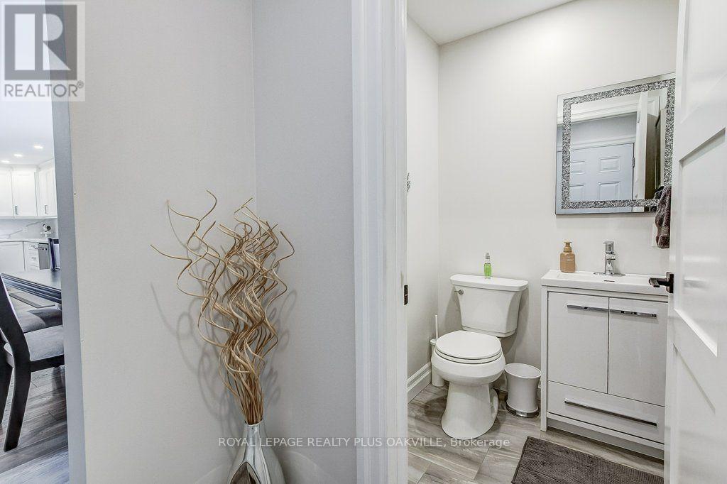 4364 Ayr Place Property Photo 18