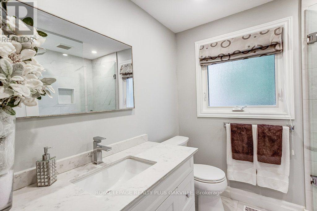 4364 Ayr Place Property Photo 23