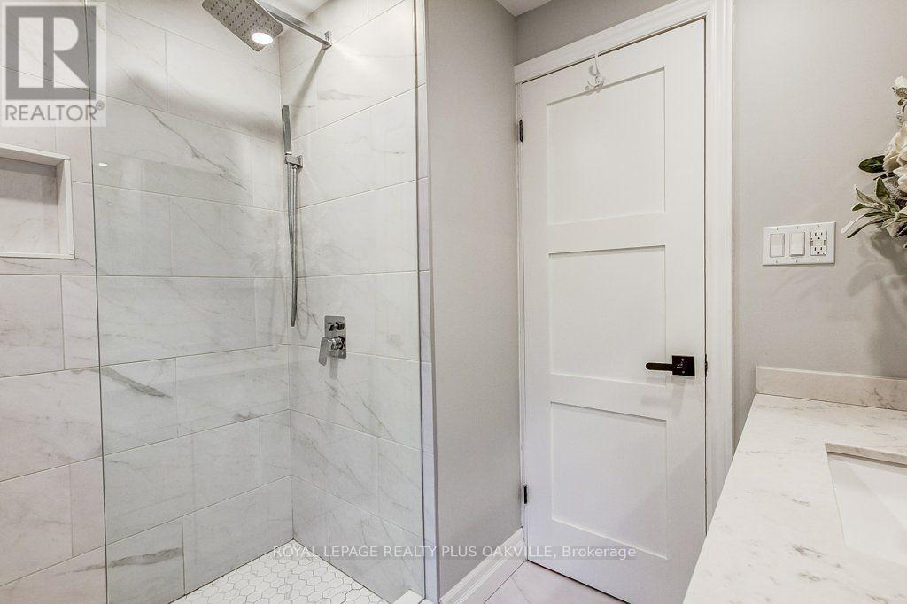 4364 Ayr Place Property Photo 24