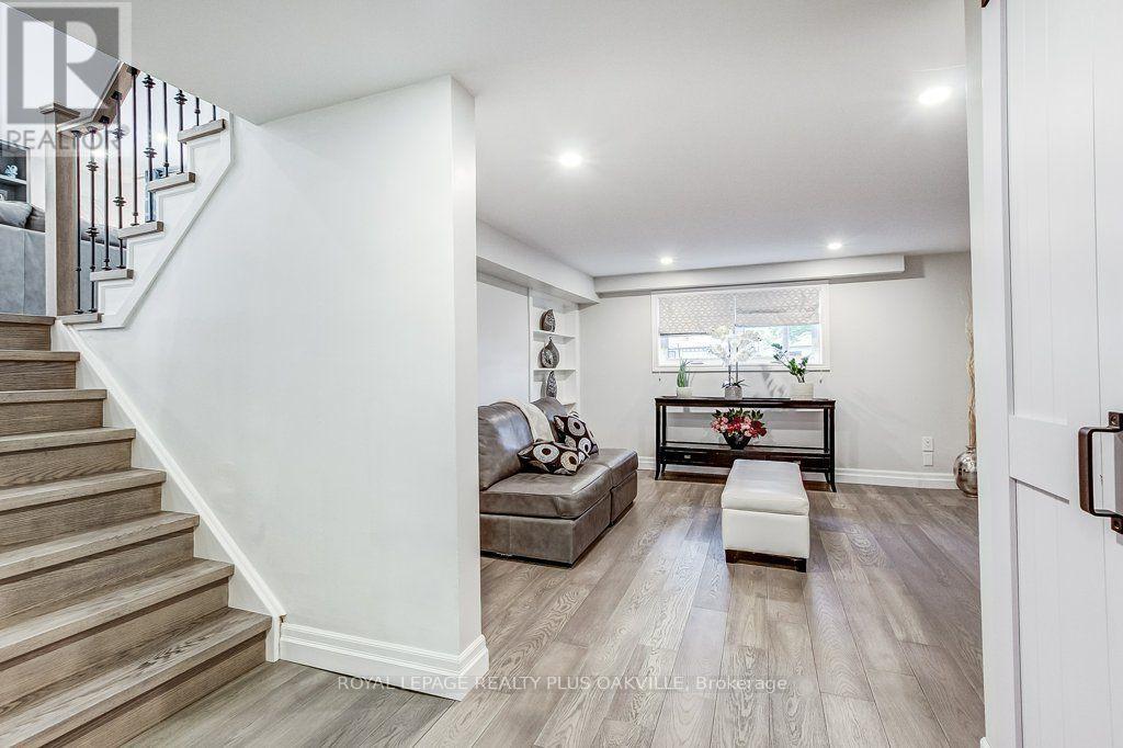 4364 Ayr Place Property Photo 28