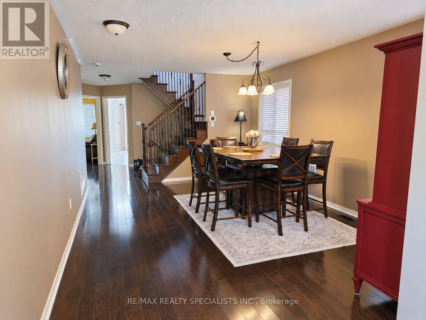 482 Grant Way Property Photo 2