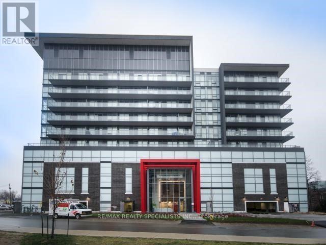 823 - 15 JAMES FINLAY WAY Property Photo 1