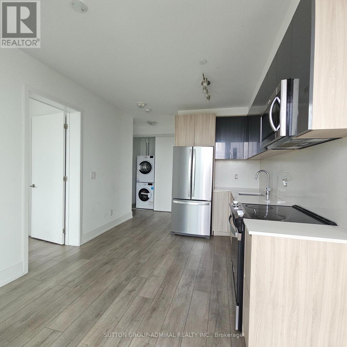 816 - 3100 Keele Street Property Photo 5