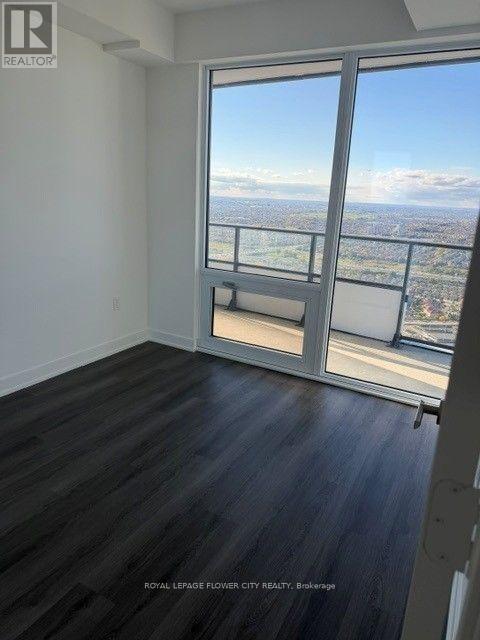 4805 - 448 Burnhamthorpe Road W Property Photo 4