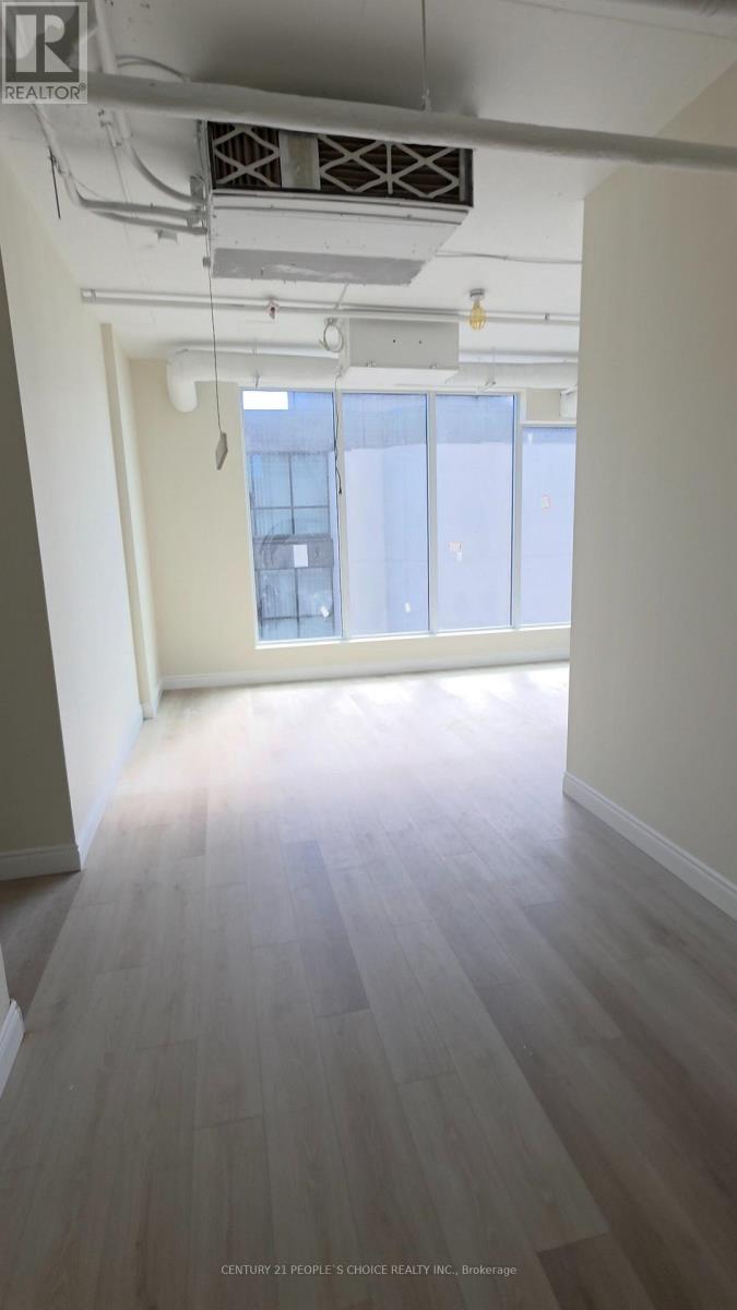 319 - 996 Martin Grove Road Property Photo 8