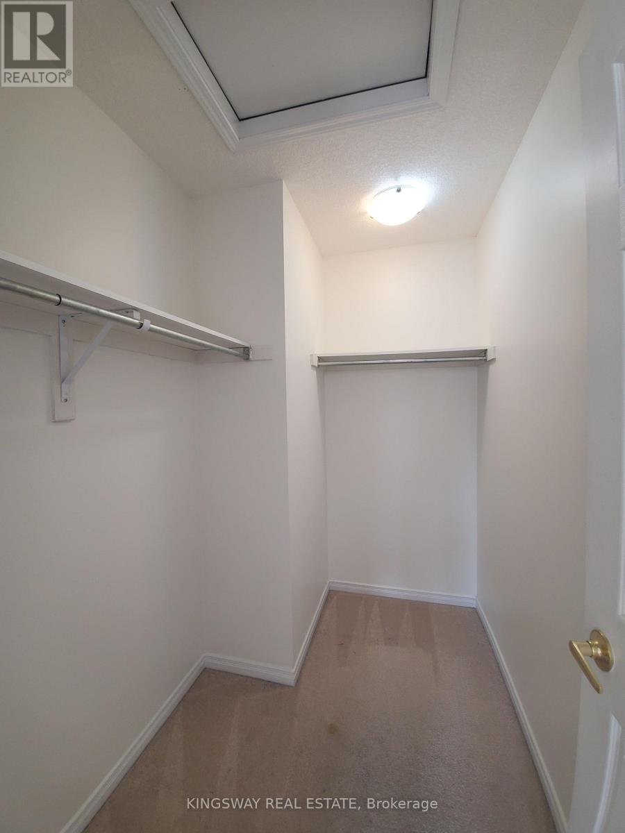 593 Remembrance Road Property Photo 21