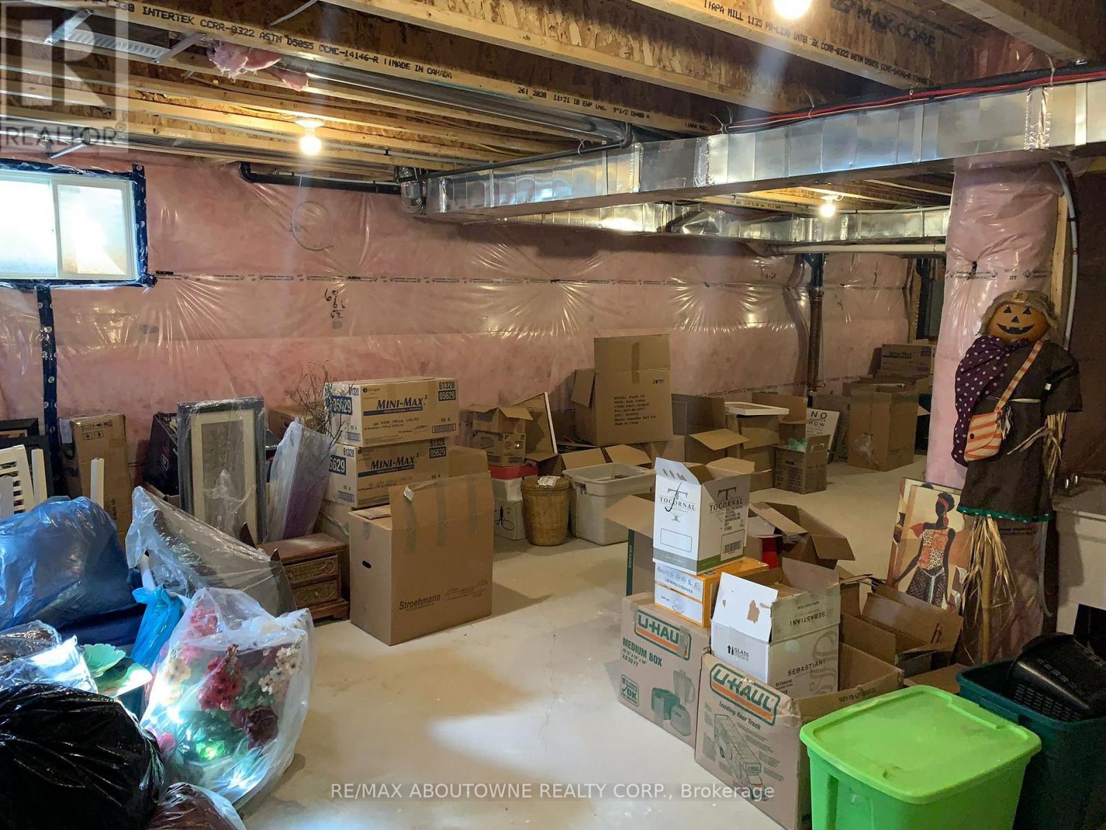 828 Aspen Terrace Property Photo 13