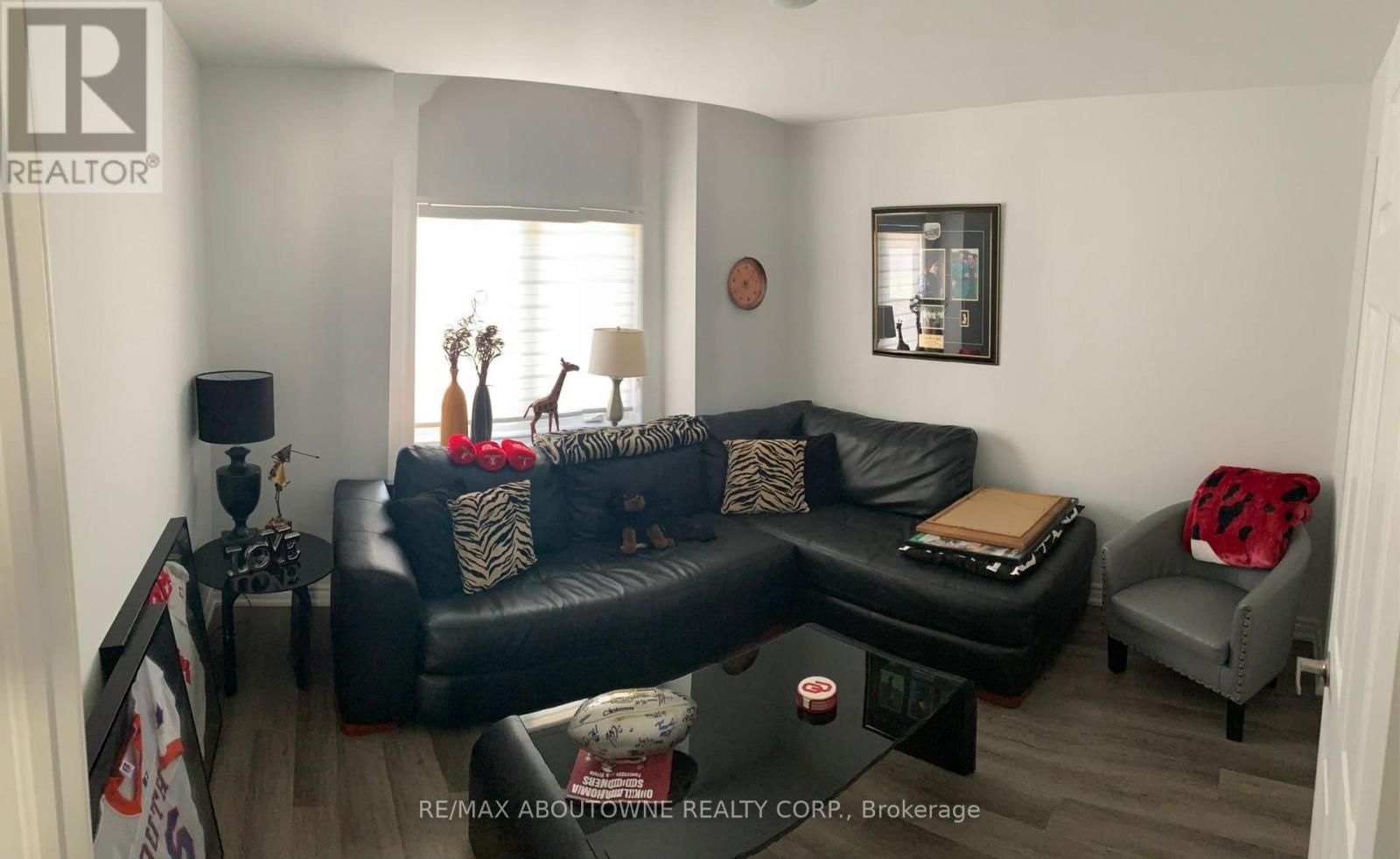828 Aspen Terrace Property Photo 23