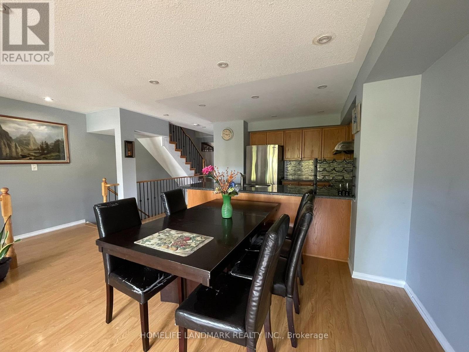 10 - 3375 Thomas Street Property Photo 7