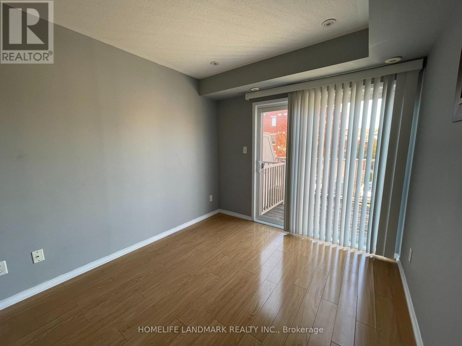 10 - 3375 Thomas Street Property Photo 9