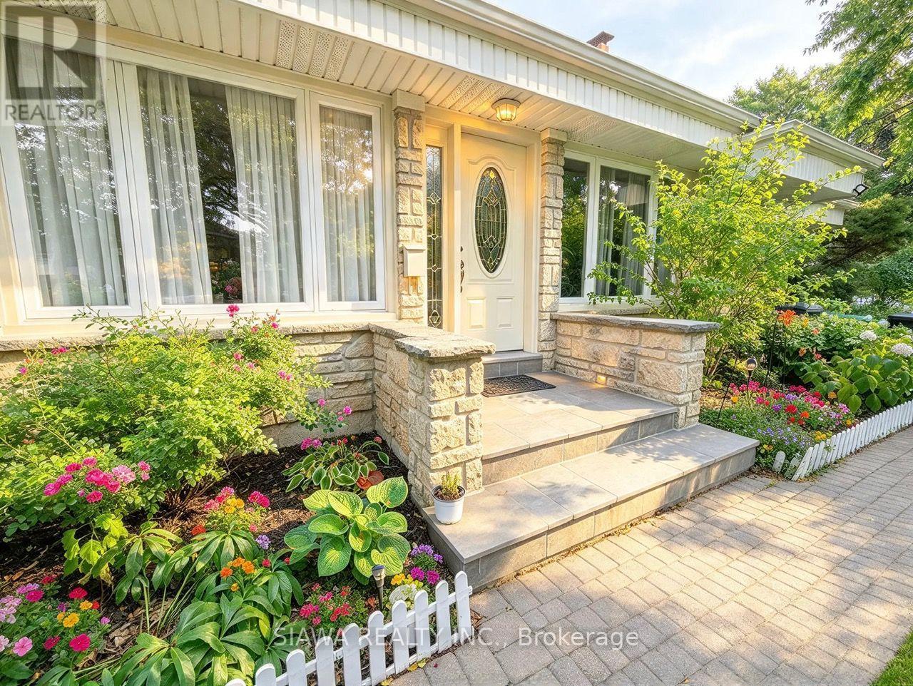 6789 Shelter Bay Road Property Photo 1