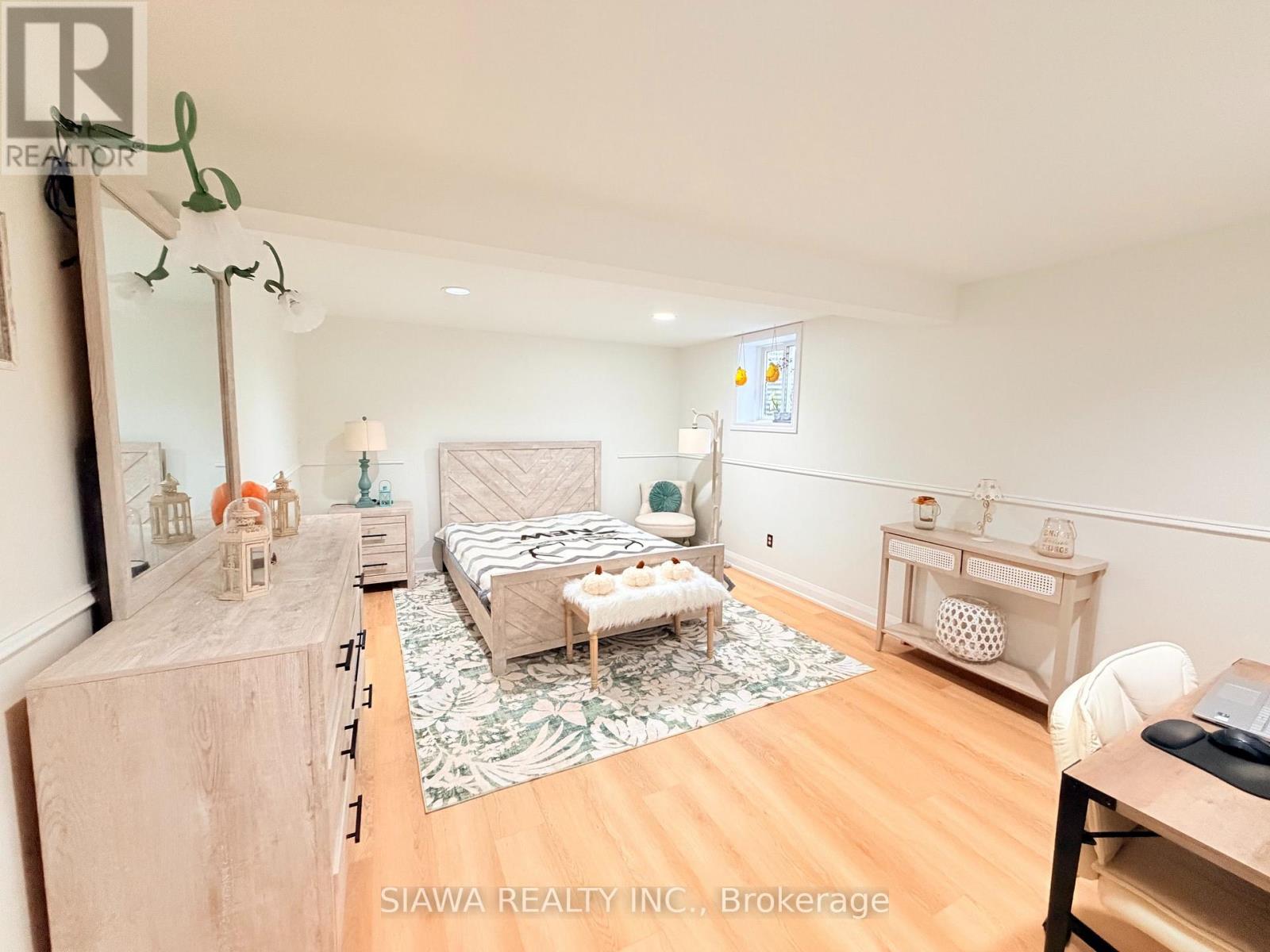 6789 Shelter Bay Road Property Photo 14