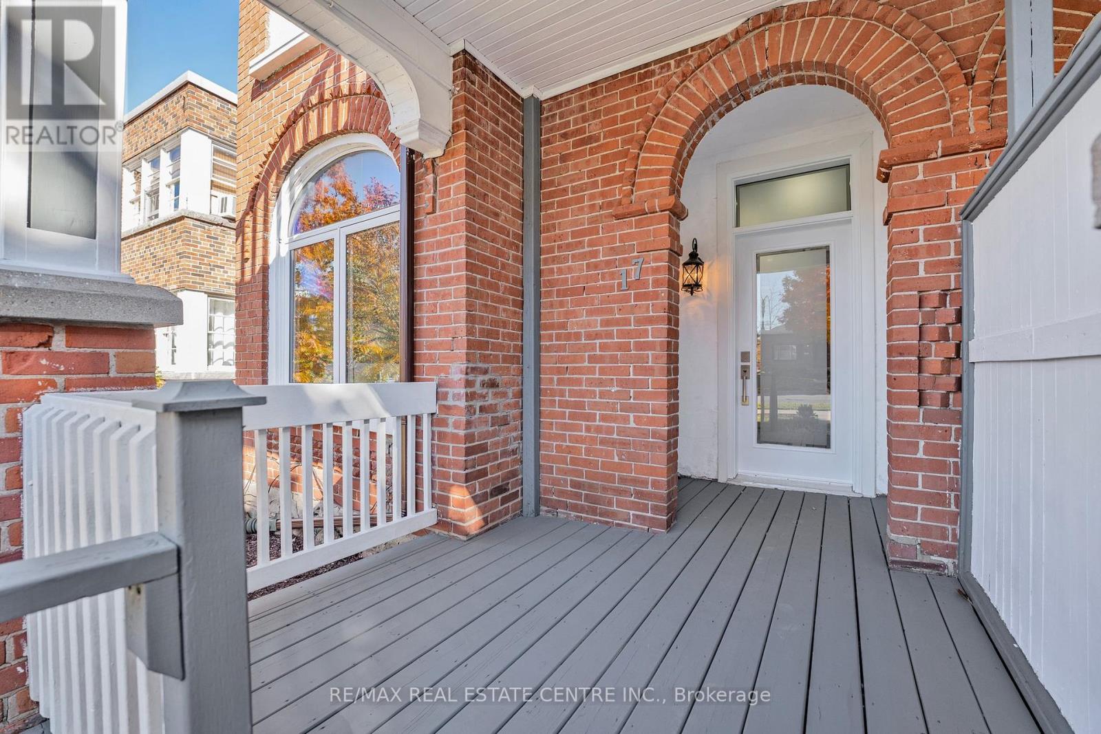 17 First Street Property Photo 3