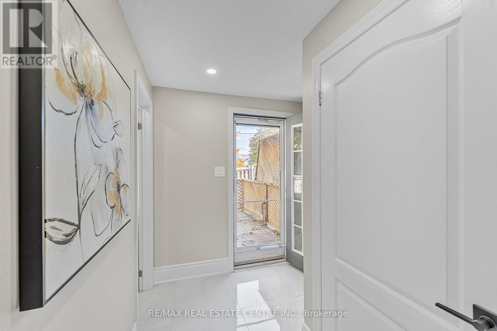 17 First Street Property Photo 21