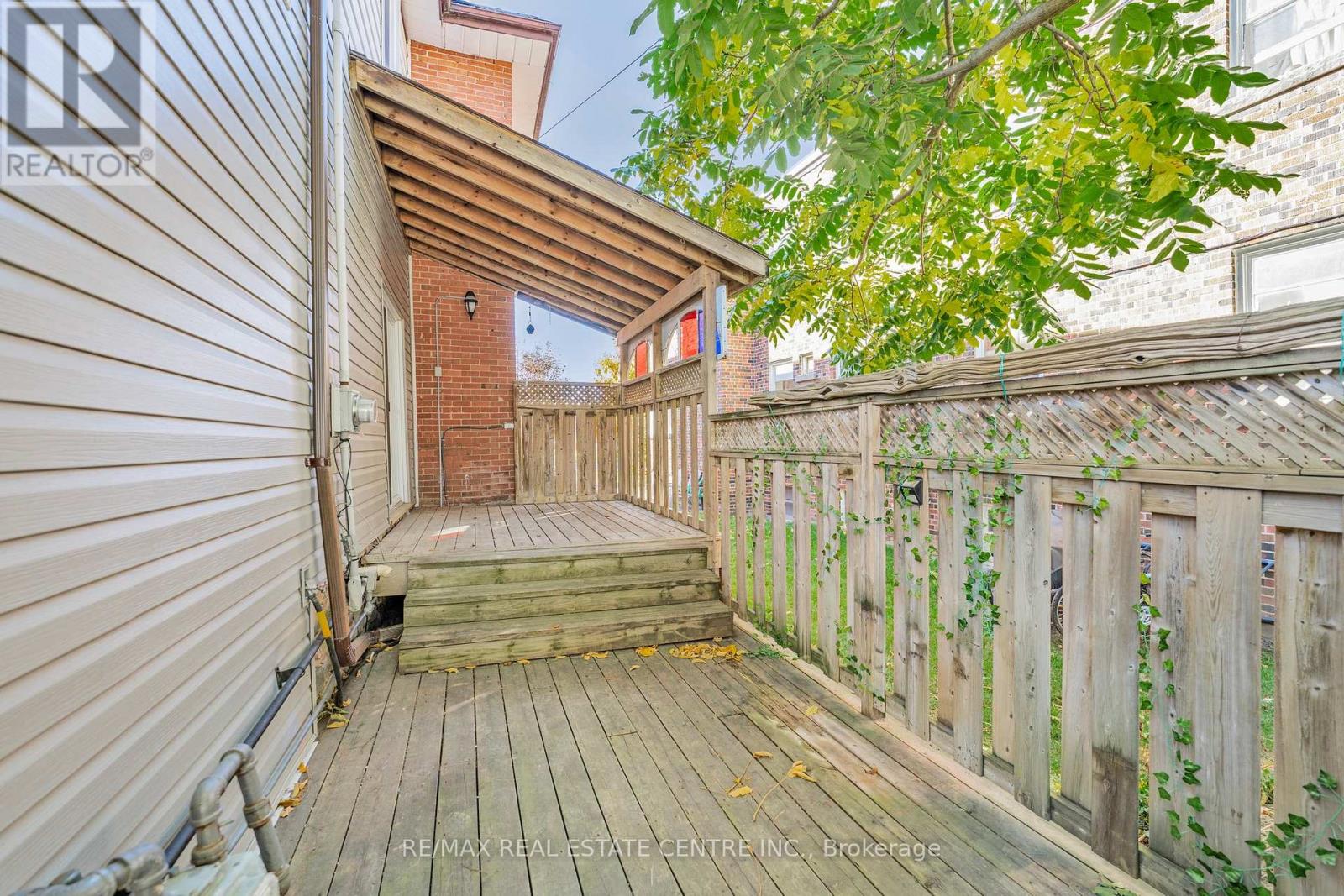 17 First Street Property Photo 41