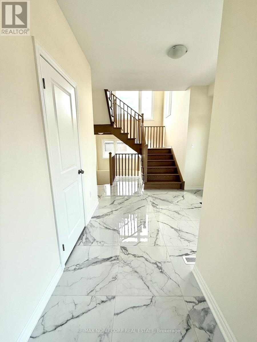 45 Arnold Circle Property Photo 5