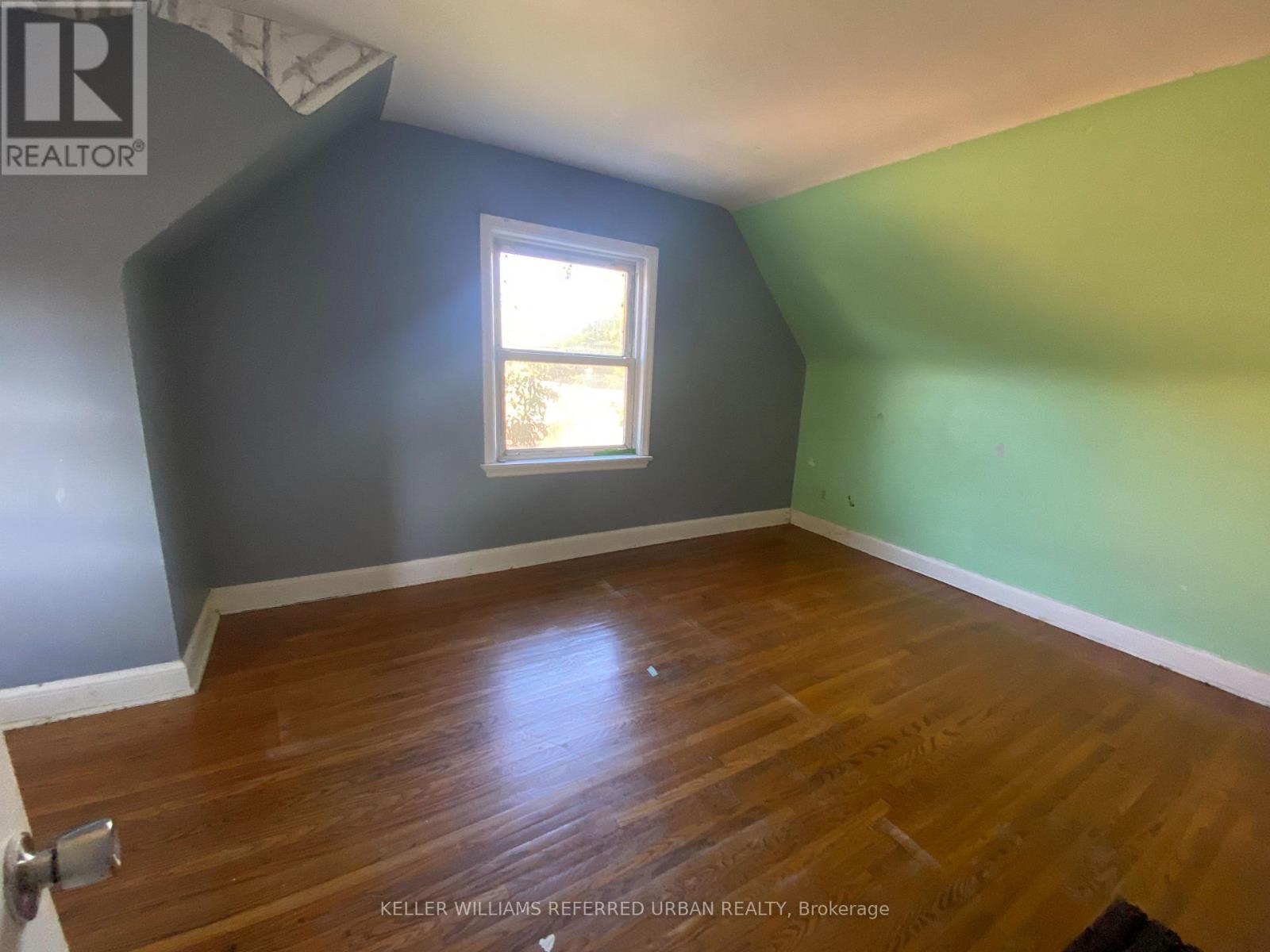 32 Amesbury Drive Property Photo 6