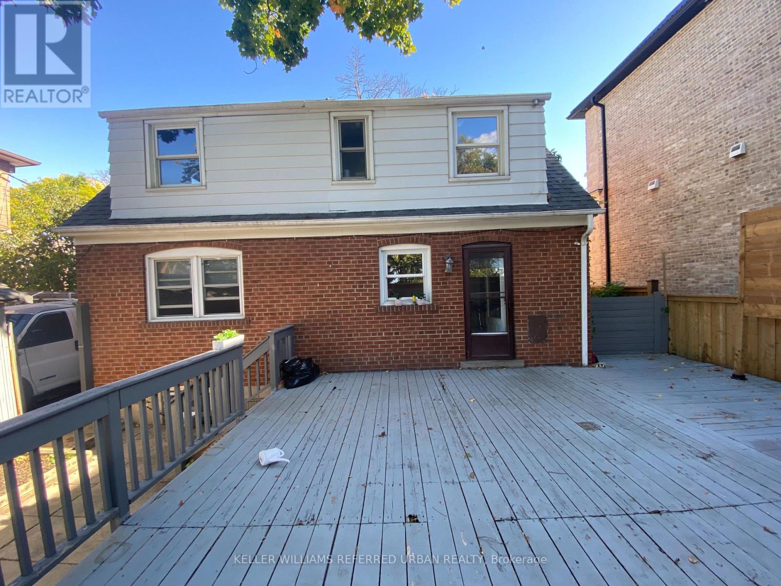 32 Amesbury Drive Property Photo 10