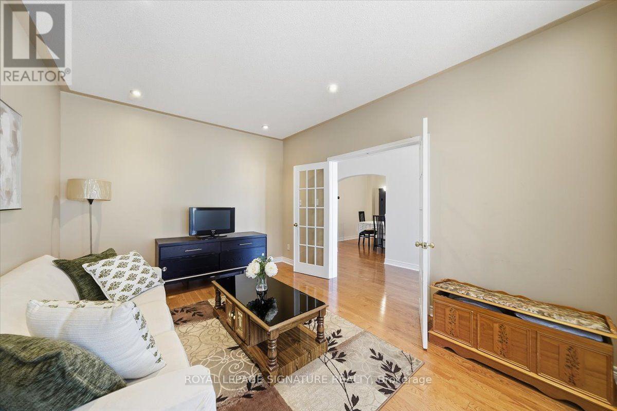 7010 Gooderham Estate Boulevard Property Photo 8
