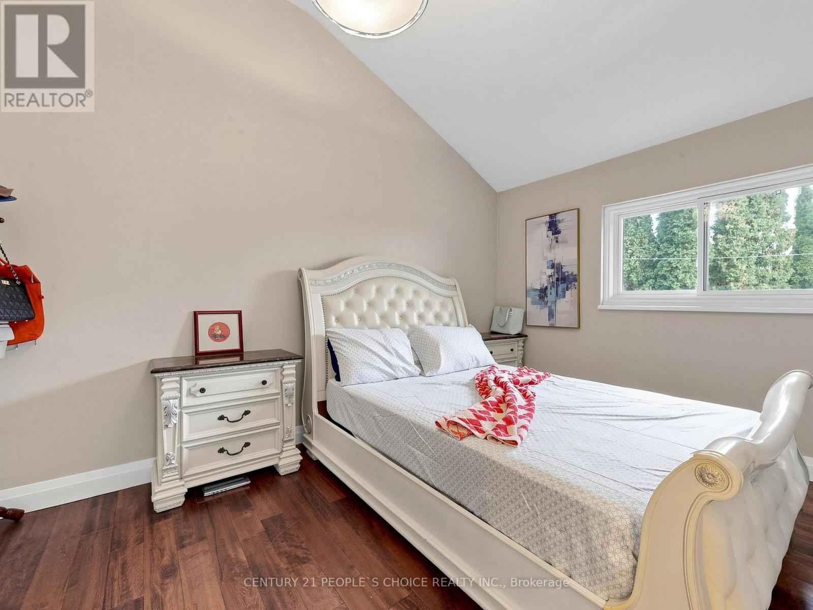 27 Matlock Avenue Property Photo 17