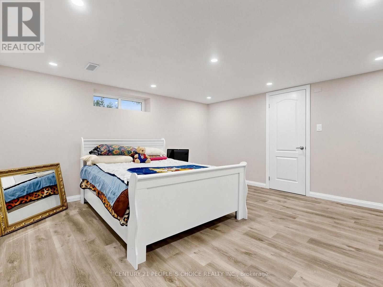 27 Matlock Avenue Property Photo 35