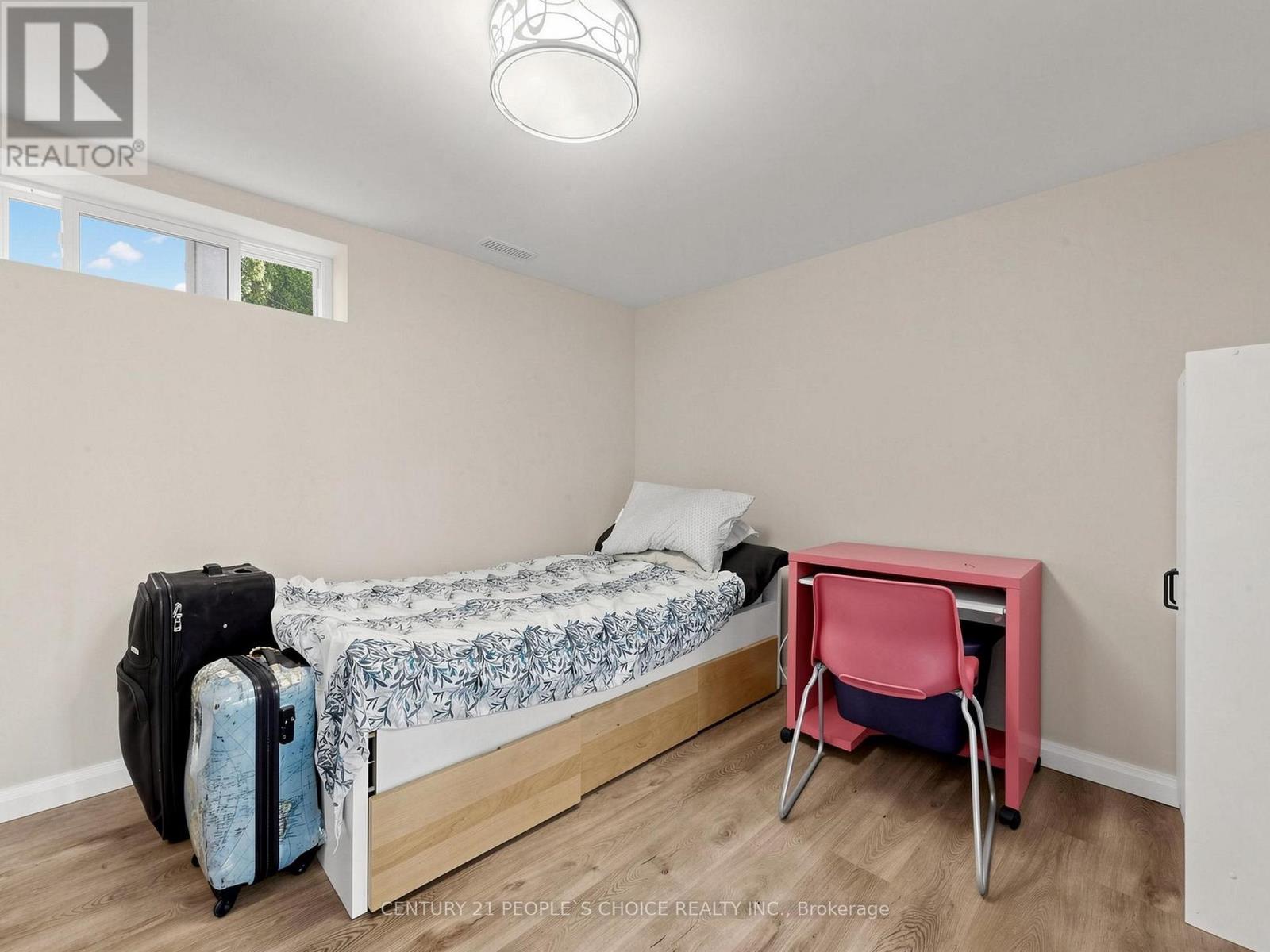27 Matlock Avenue Property Photo 36