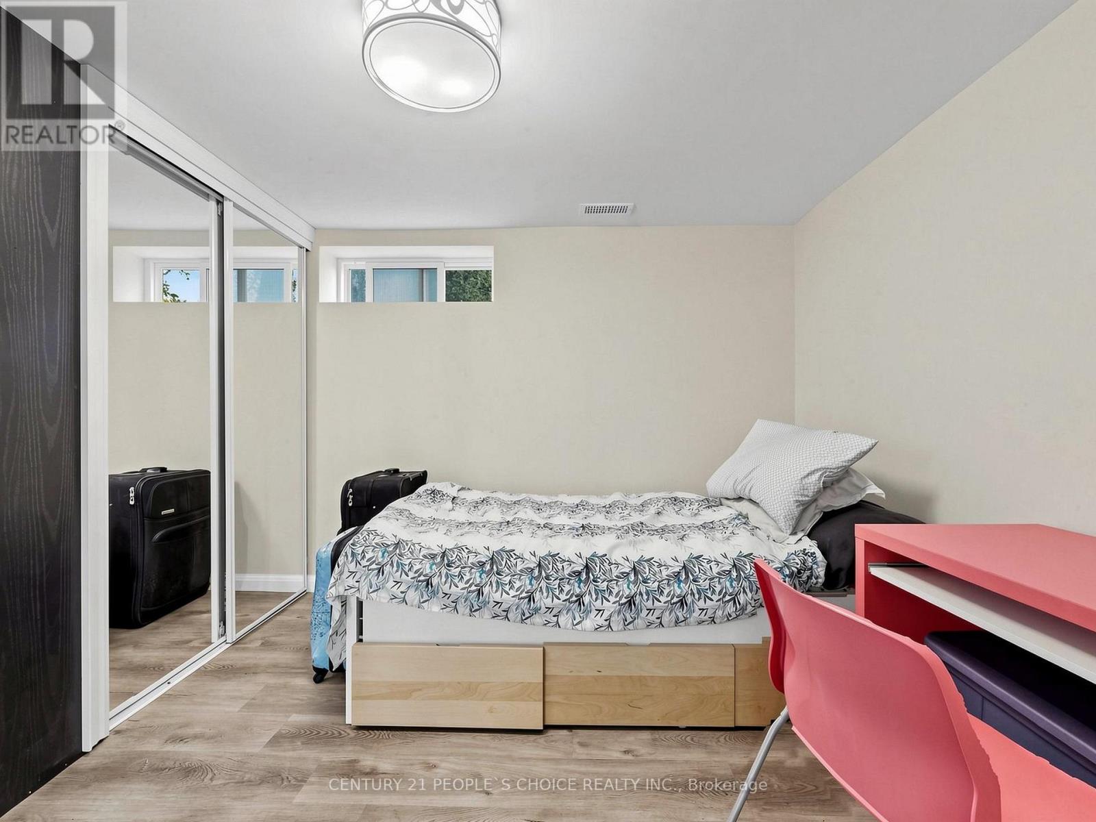 27 Matlock Avenue Property Photo 37