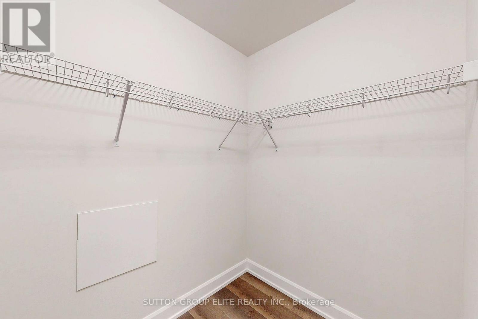 710 - 3220 William Coltson Avenue Property Photo 14
