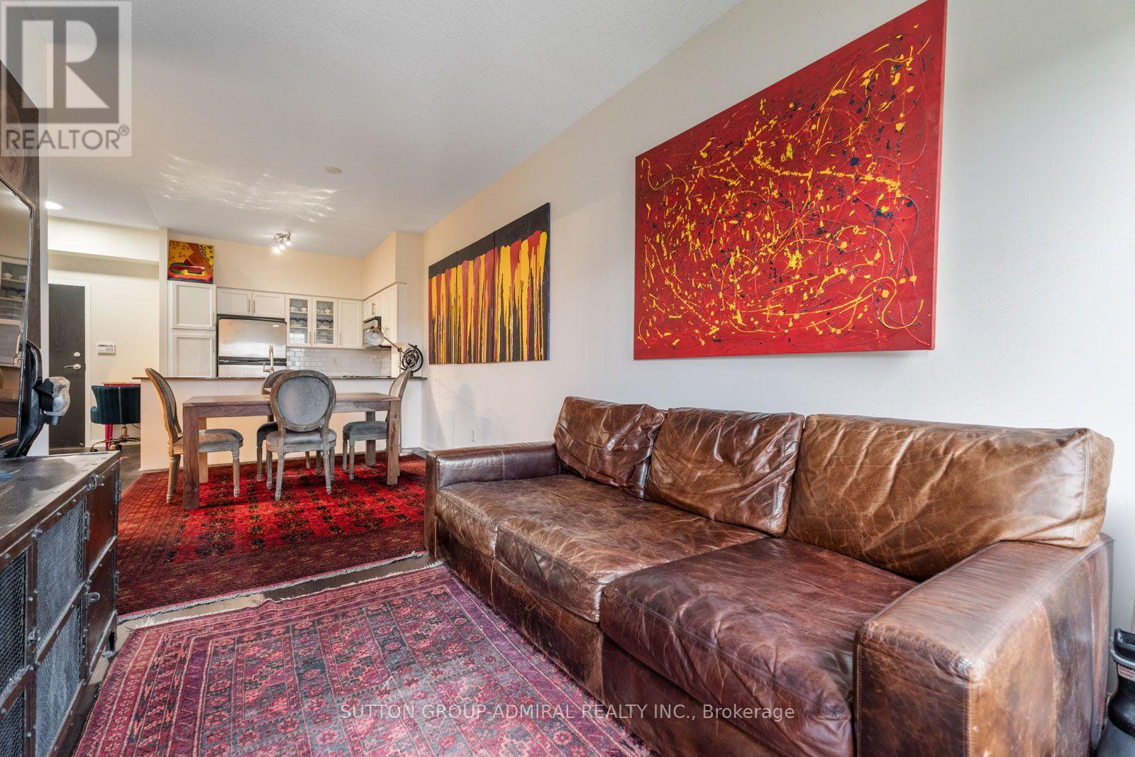 314 - 15 Windermere Avenue Property Photo 15
