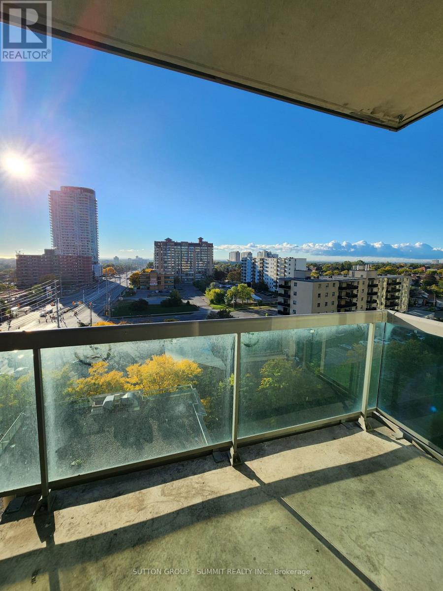 1003 - 3504 Hurontario Street Property Photo 6