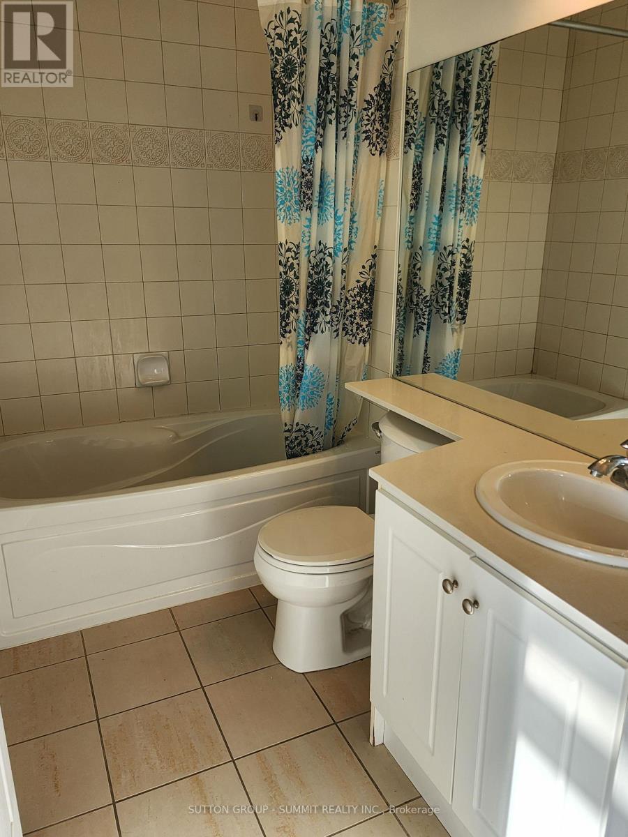 1003 - 3504 Hurontario Street Property Photo 8