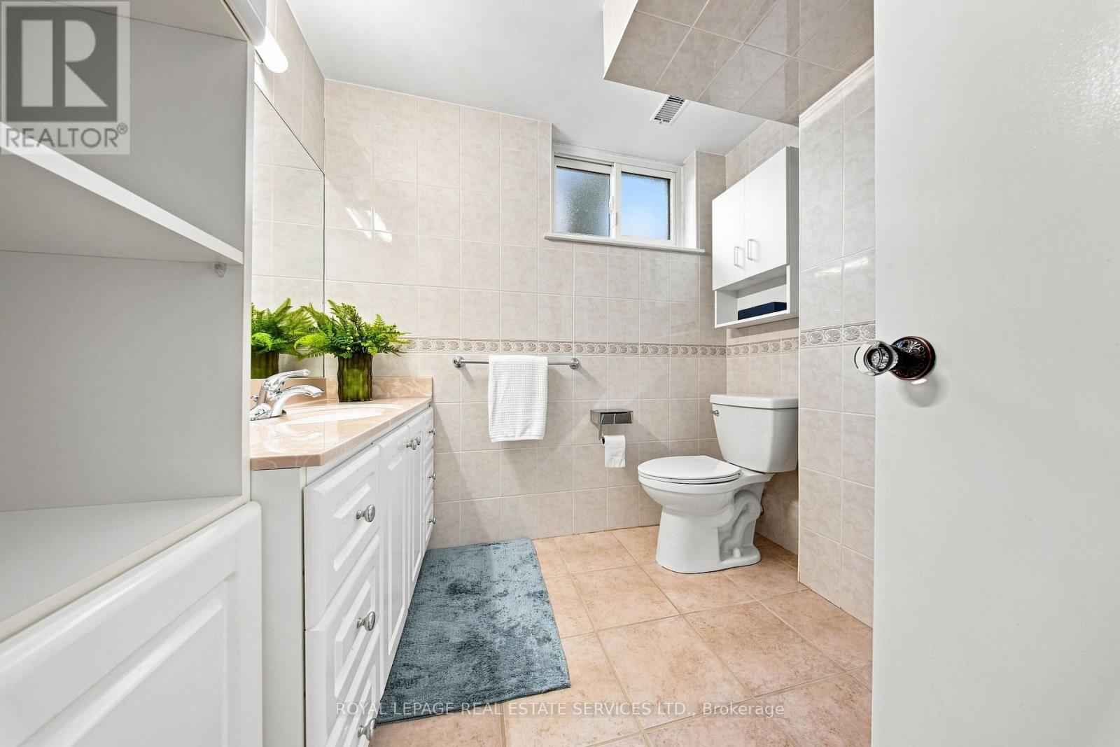 16 Oldham Road Property Photo 24