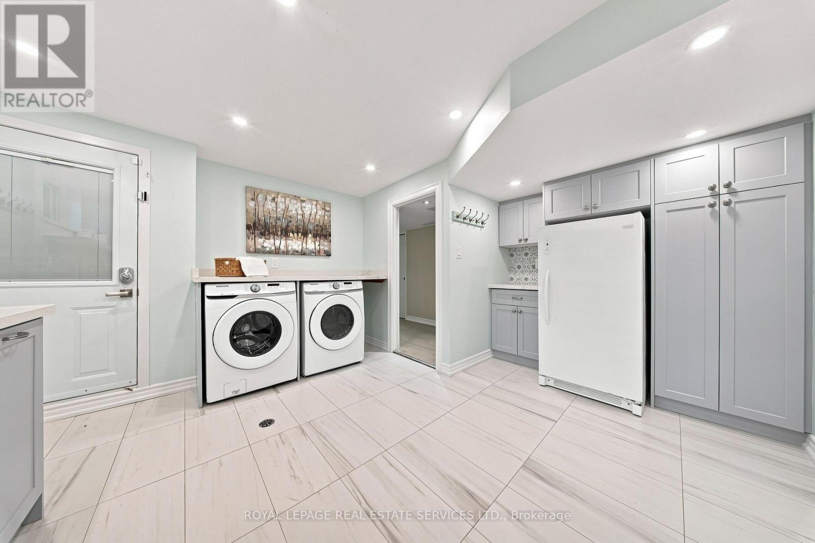 16 Oldham Road Property Photo 26