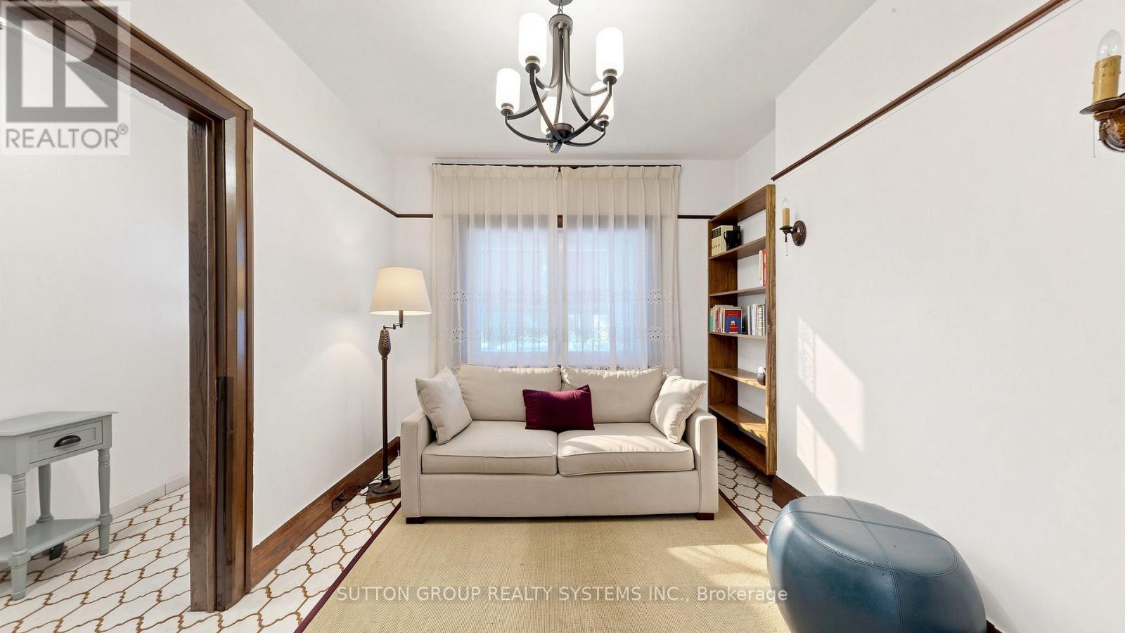 39 Exeter Street Property Photo 4