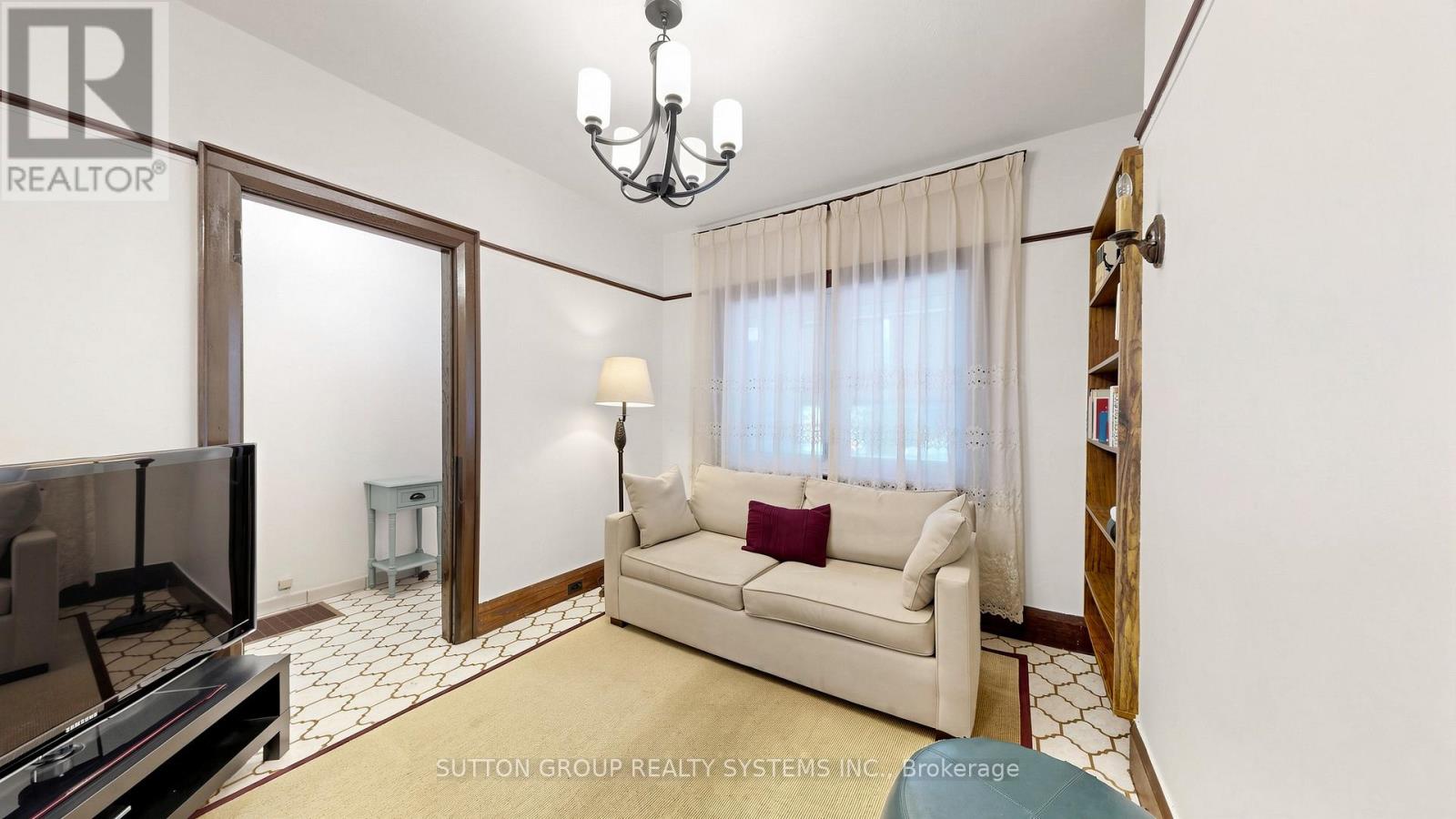 39 Exeter Street Property Photo 7