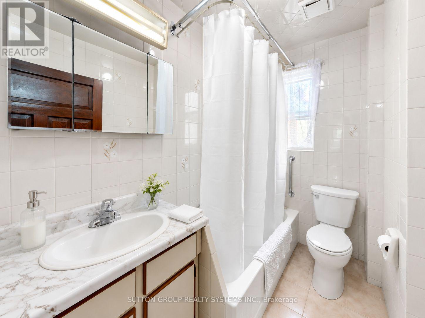 39 Exeter Street Property Photo 22