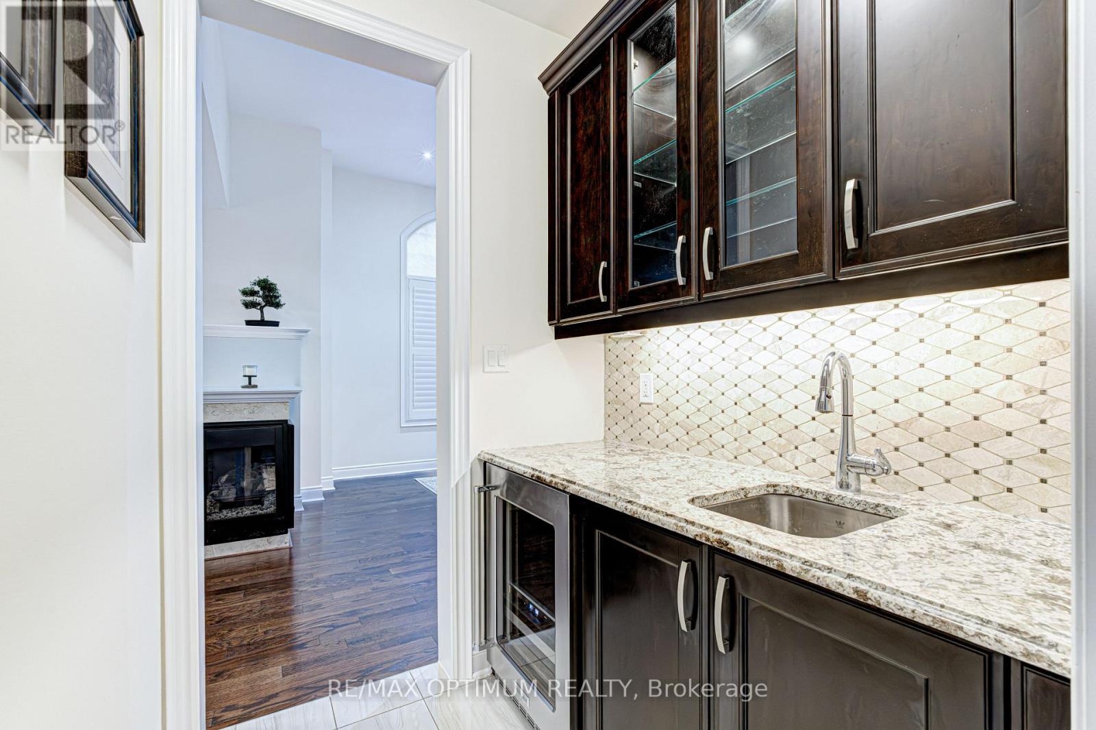 80 Royal West Drive Property Photo 19