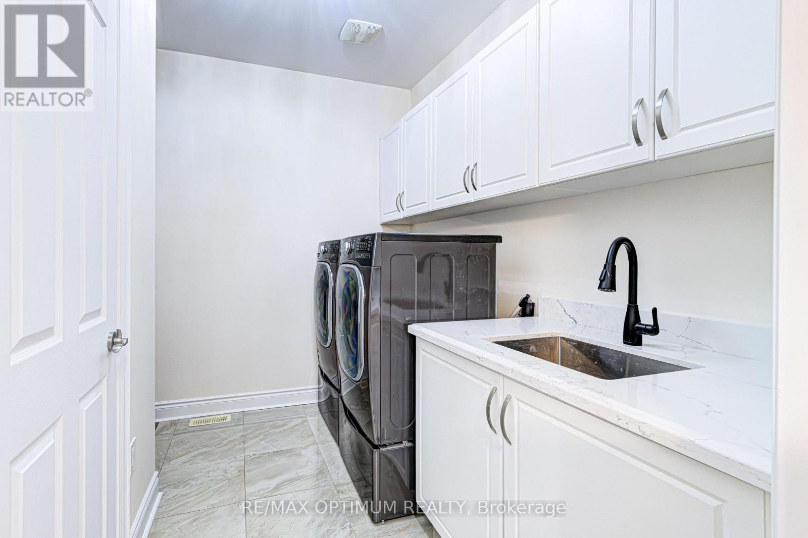 80 Royal West Drive Property Photo 21
